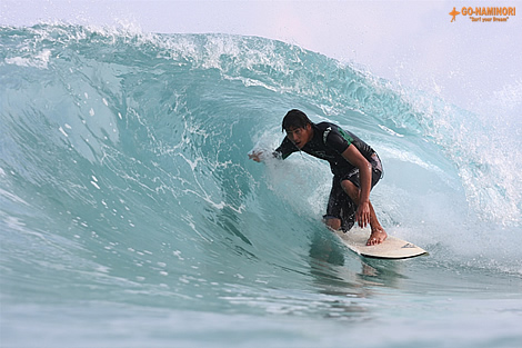 A North Shore Tropical Barrel Ride