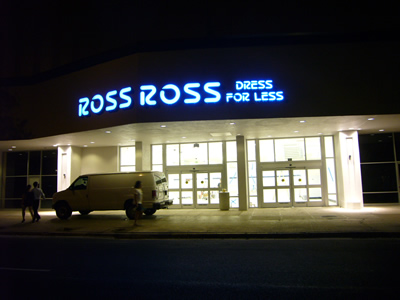 ワイキキのロスドレスフォーレス（Ross Dress for Less）、なんと