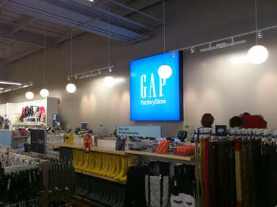 GAPのFactory Store