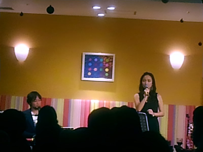 有里知花さんと永田ジョージさんのライブ